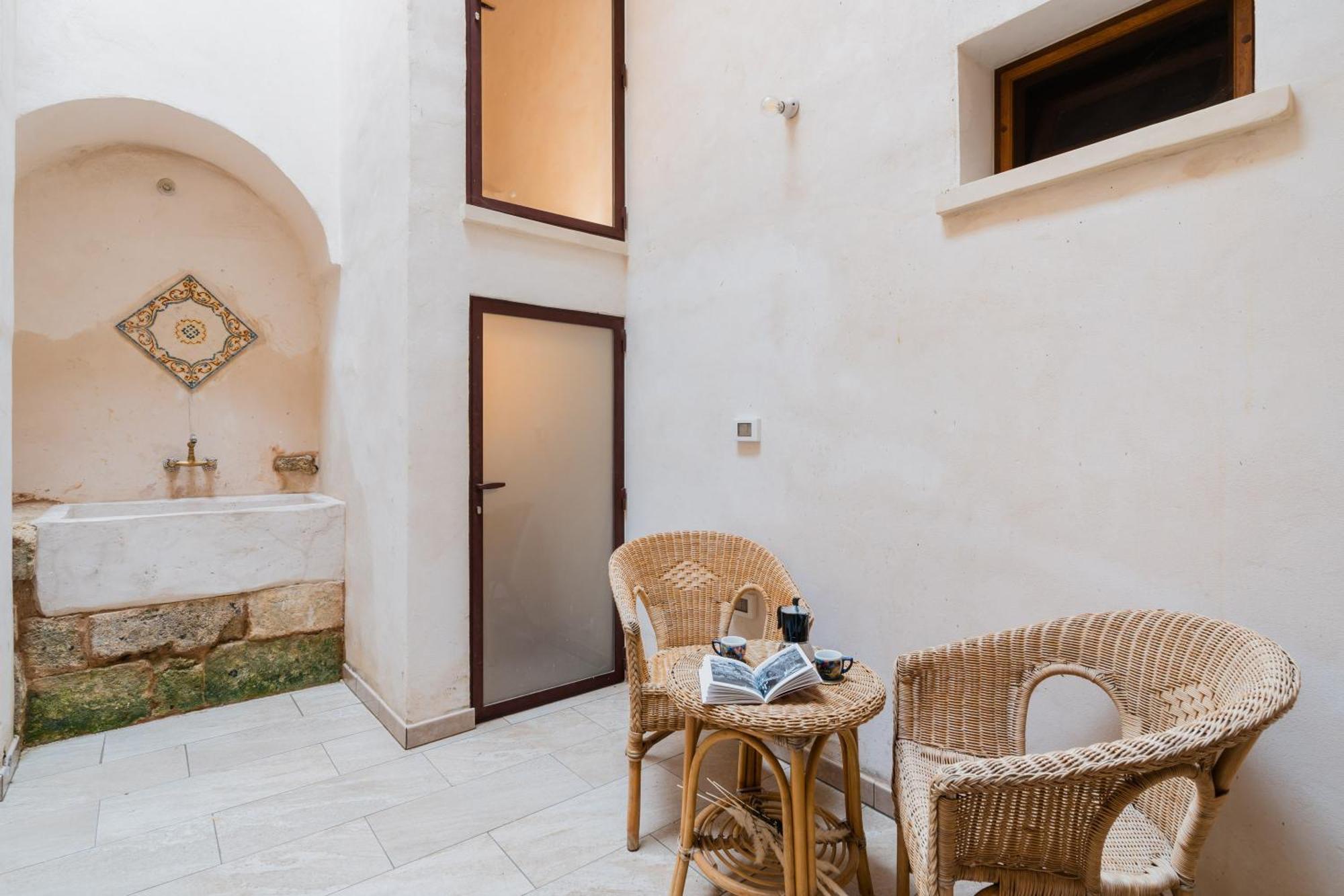Dimora Tizzi - Boutique Apartment - By Just Houses Srl Alessano Exterior foto